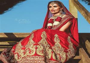 بالصور..نجمة هندية شهيرة تتزوج سراً وتفاجيء جمهورها بصور زفافها