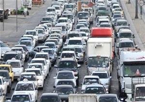 النشرة المرورية.. كثافات متحركة بمعظم محاور وميادين القاهرة والجيزة
