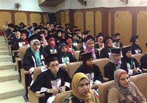 بالصور- محافظ جنوب سيناء يكرم 140 طالبا من أوائل الإعدادية