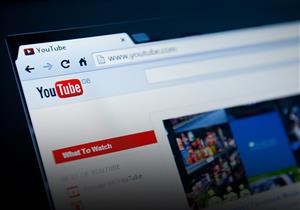 نيويورك تايمز تكشف "تجارة المشاهدات" على يوتيوب.. أحدهم ربح 200 ألف دولار