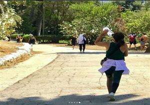 بالصور.. منى زكي في جلسة تصوير رياضية