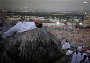فتاوى الحج: هل يجزئ وقوف النائم والمغمى عليه على عرفة؟
