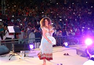 غالية بن علي وفريق "فؤاد ومنيب" يحييان ثاني ليالي "القلعة للموسيقى والغناء"