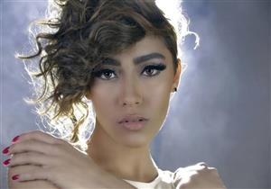 بالفيديو- زيزي عادل تطرح فيديو كليب "ابسط نفسك"