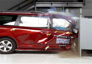 لهذا السبب.. سائق "تويوتا سيينا" أكثر أمانًا في الحوادث من الراكب الأمامي