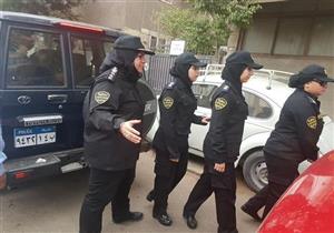 الشرطة النسائية والانتشار السريع يحكمون قبضتهم على "مدارس الجيزة"