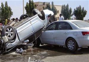 إصابة شخص بمحور المليون شجرة بالنزهة في تصادم سيارتين