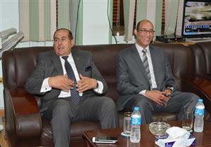 محافظ سوهاج يهنئ رئيس المحكمة الابتدائية الجديد