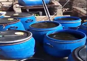 فيديو| الداخلية تُداهم مصنع زيوت فاسدة مضافة بمواد كيمائية محظورة لإعادة تعبئتها وبيعها للمواطنين