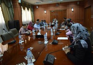 محافظ بورسعيد يطالب بالتوسع في تمويل المشروعات الصغيرة