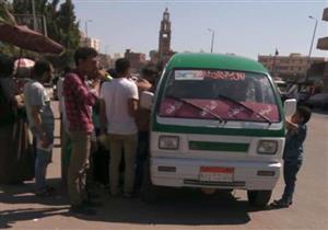 فوضى السرفيس بدمنهور.. "مخالفة للتعريفة وخط السير بالمزاج"