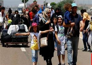 الجارديان: آلاف السوريين يهجرون منازلهم مع اقتراب الحملة العسكرية على إدلب