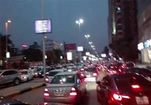 صور| شلل مروري بمنطقتي الدقي والمهندسين