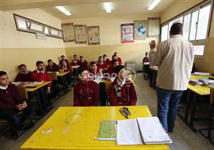 محافظ أسوان يعلن بدء الدراسة في 33 مدرسة جديدة بتكلفة 352 مليون جنيه