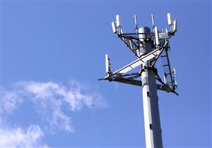 إيقاف أعمال برج محمول مخالف بكفرالزيات