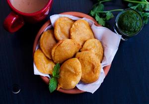 هل استخدام المناديل الورقية لتصفية الطعام من الزيت آمن؟