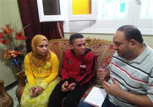 من دار رعاية الأطفال إلى "الكوشة".. قصة حب عائشة ومحمد تكلل بالزواج - (صور)