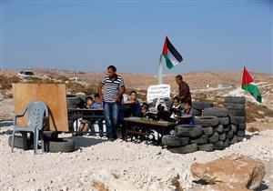 لماذا بدأ طلاب فلسطينيون دراستهم على الأنقاض؟