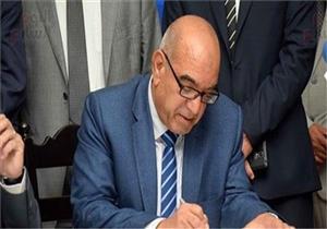 رئيس "نقل الكهرباء" يوقع عقد محطة محولات أسيوط شرق بـ163,8 مليون جنيه 