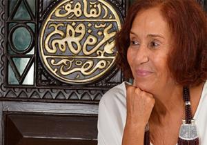 بروفايل| عزة فهمي.. صعيدية زيّنت نجمات مهرجان الجونة