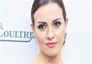 بالصور| ريهام عبد الغفور بـ"إطلالة غير موفقة" في ختام الجونة