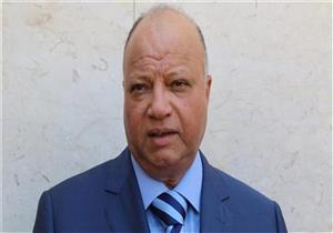 محافظ القاهرة للسيسي عن أعمدة طريق المطار: تعليماتك اتنفذت.. والرئيس: من فضلك راجعه