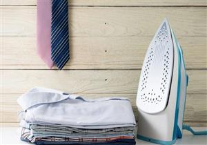 في غياب المكواة.. 10 حيل فعالة لكيّ الملابس