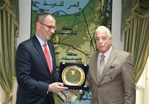 سفير بولندا يزور شرم الشيخ برًا للتأكد من الحالة الأمنية بجنوب سيناء