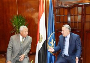 محافظ أسوان يهنئ مدير الأمن بعيد الشرطة