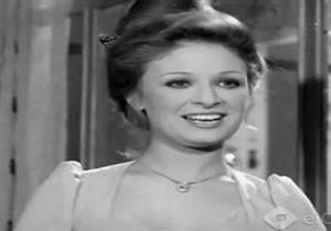   شقيقة الطفلة المعجزة واحترق شعرها أثناء التصوير .. معلومات عن "الفراشة" نيللي