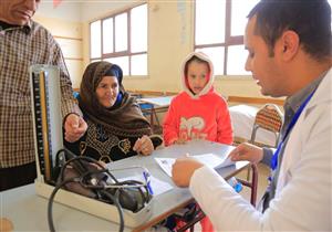 انطلاق أول قافلة طبية لمبادرة "نور الحياة" في بني سويف