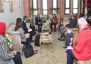  محافظ بني سويف يستقبل وفدا من وزارتي التنمية المحلية والتخطيط 