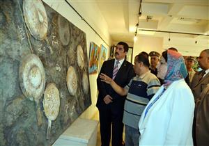  تُعبر عن انتصارات أكتوبر.. محافظ القليوبية يفتتح معرض لوحات تشكيلية