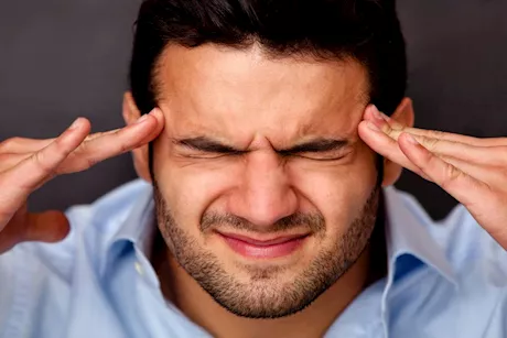 سبب الصداع في الجانب الأيسر من الرأس- هل له دلالات خطيرة؟
