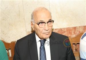 محامية  الفريق أحمد شفيق تنفي  شائعة وفاته