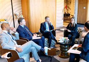 وزيرة الاستثمار تبحث مع مؤسسة التمويل التعاون في مشروعات ربط الكهرباء مع أفريقيا