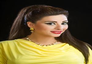 ياسمين فراج توضح لـ"مصراوي" أسباب نجاح "يوم تلات" و"قدام مرايتها" لعمرو دياب‎