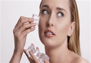 9 فوائد مذهلة تحدث إذا وضعت مكعب ثلج على رقبتك