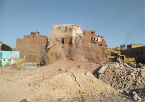 نائب محافظ القاهرة: إخلاء 4 عقارات بعزبة المدابغ وتسكين 7 أسر بمدينة بدر