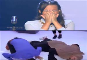 "هقطع لسانه".. متسابقة ذا فويس تنهار بسبب التنمر على والدتها (فيديو)