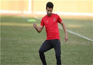 فيديو | رسائل ودعوات الجمهور المصري للاعب الأهلي "محمد محمود" بعد إصابته