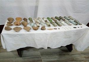 ضبط 40 قطعة أثرية بمنزل مدرس في أسيوط