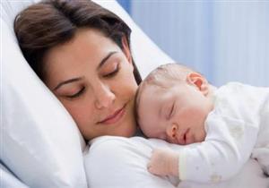 بالفيديو.. استشارى صحة عامة يحذر الأمهات من أمر خطير لحماية أطفالهم 