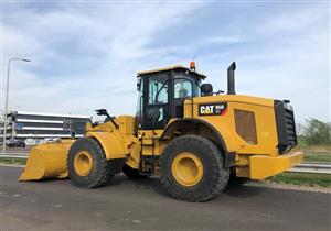 سائق لودر يدهس شخص أثناء عبور الطريق بمدينة نصر