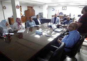 رئيس شركة"مياه سوهاج" يبحث تحسين قدرات العاملين بقطاع مياه الشرب