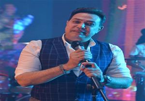 " صاحبها دخل السجن والملحن متوفي".. حكيم يكشف معاناته في أغنية السلام عليكم