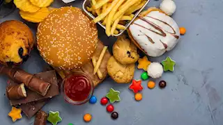 عدو خفي في وجبة السحور.. 4 أطعمة ترفع الكوليسترول والسكر معا