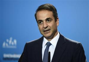 رئيس وزراء اليونان يصل إلى القاهرة لحضور القمة الثلاثية 