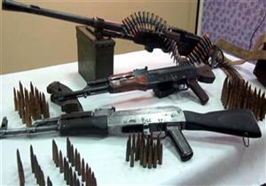 ضبط "رشاش جرينوف" و24 بندقية آلية في حملة أمنية بقنا