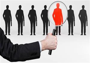 الإفتاء: تعطيل الموظفين لمصالح الناس وأخذ الرشاوى لتسييرها حرام شرعًا